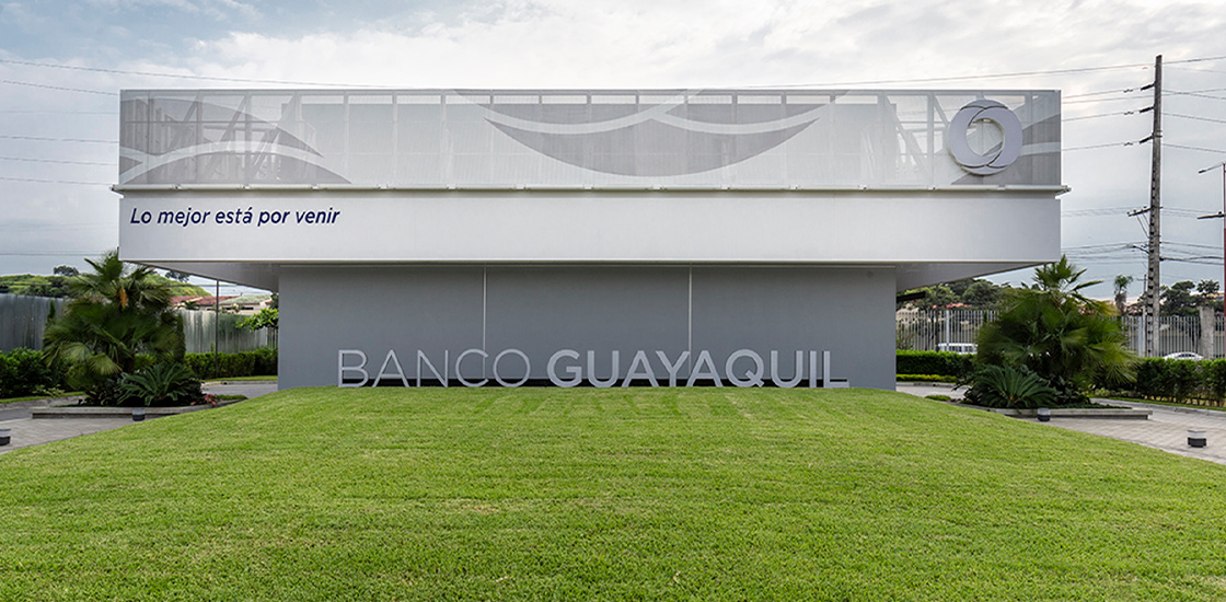 Drive-Through of Banco Guayaquil | Ecuador