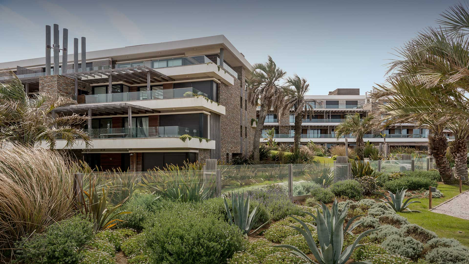 - Featured project image
