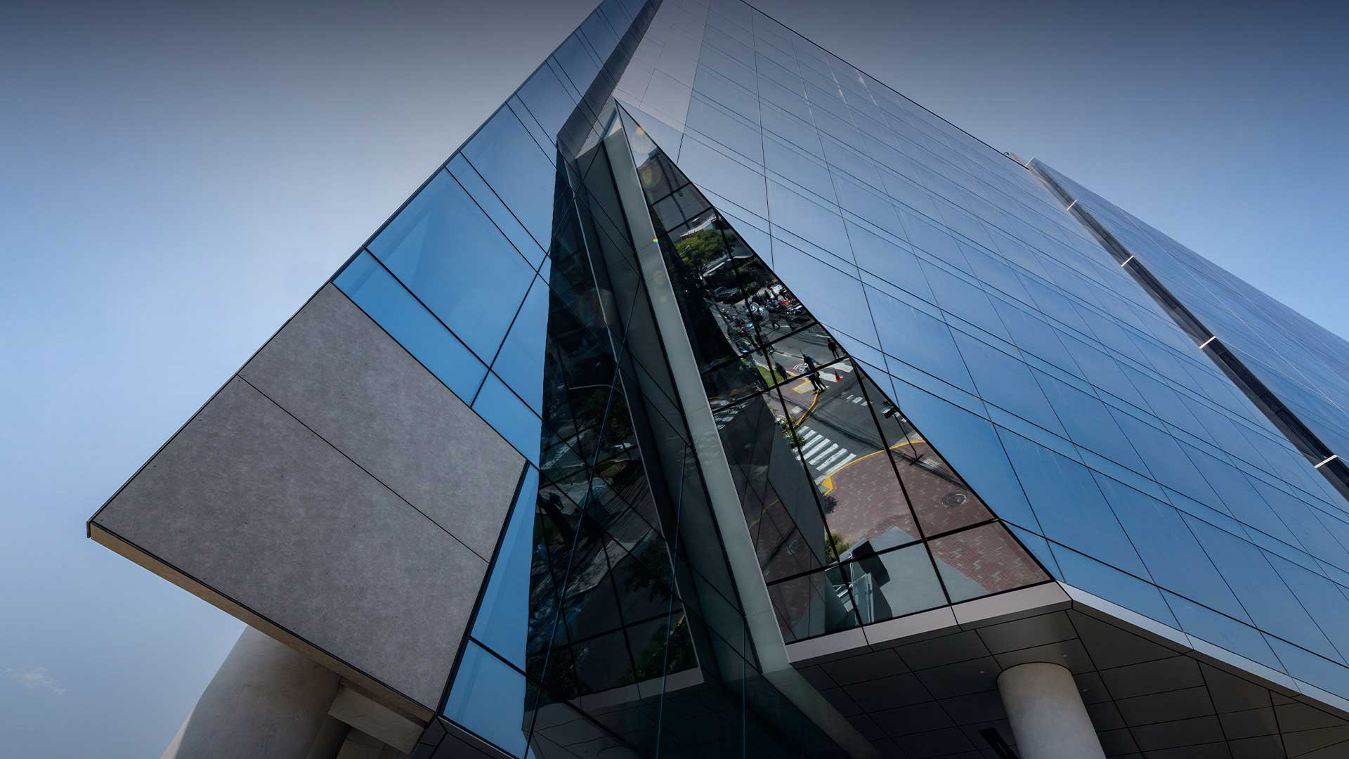 - Featured project image